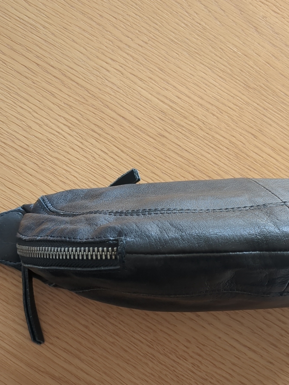 Crosby Latico Crossbody Leather Black Bag - Picture 13 of 14